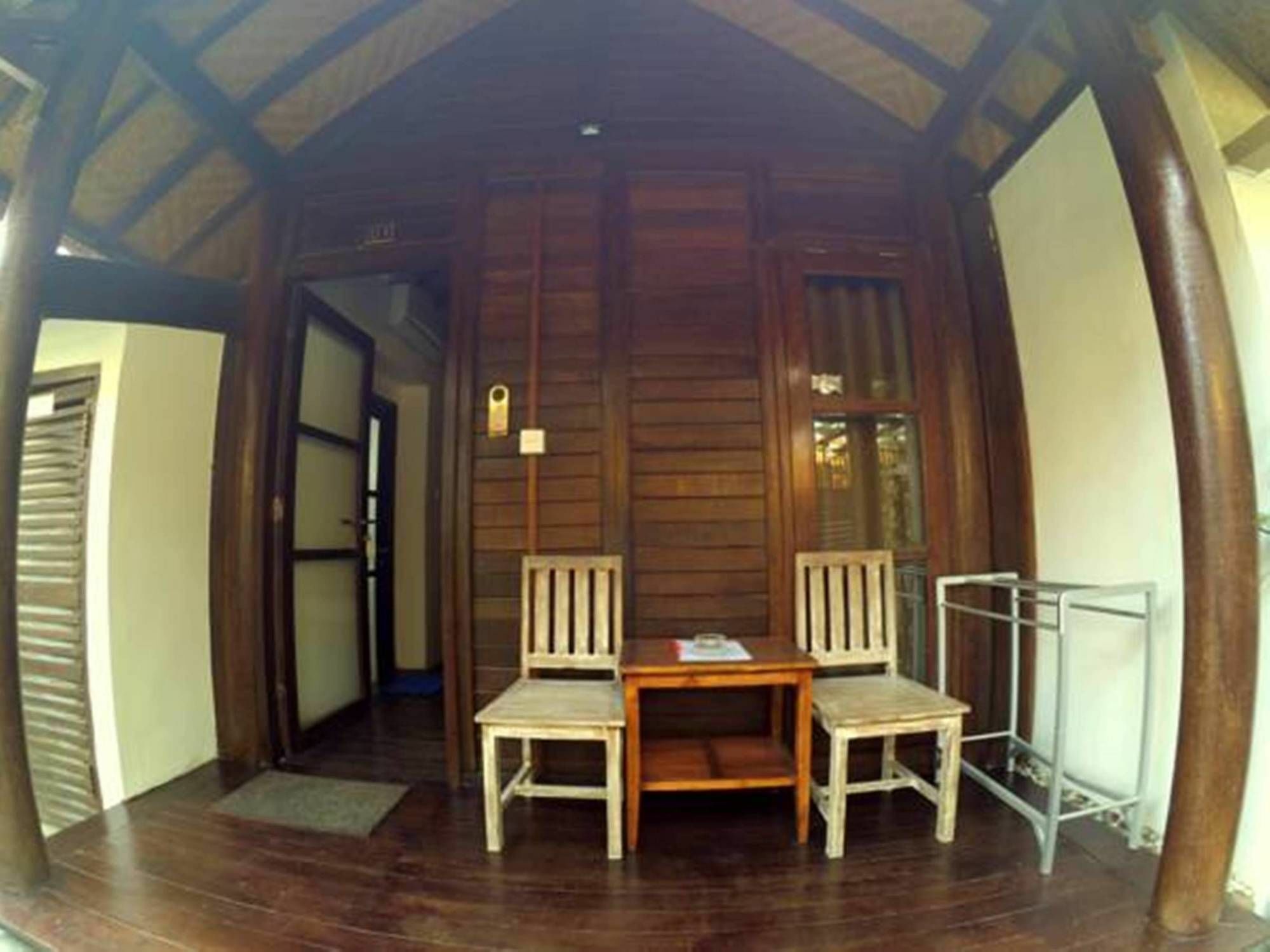 Drupadi Bungalows Gili Trawangan Dış mekan fotoğraf